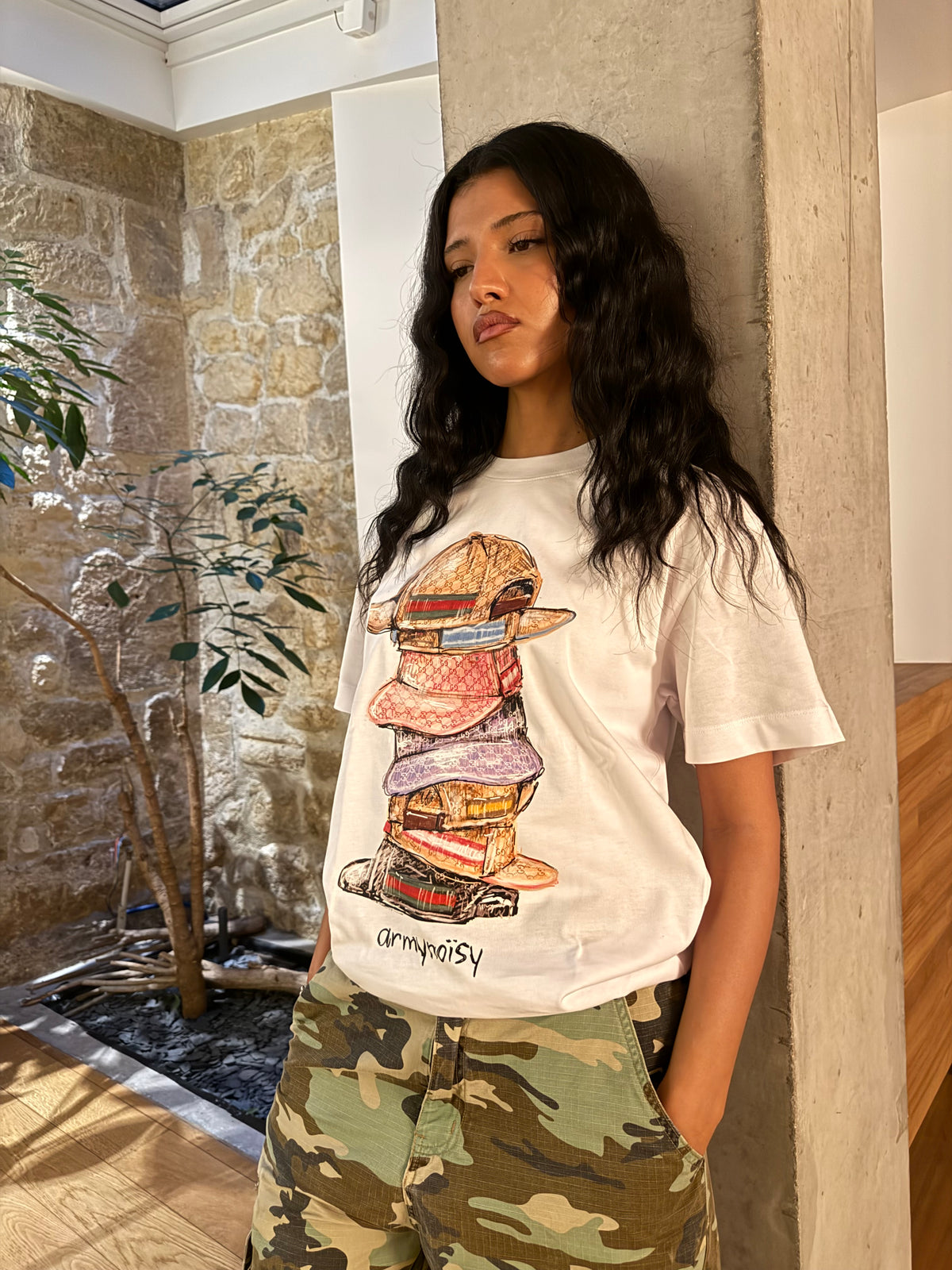 "MULTICAP" TEE